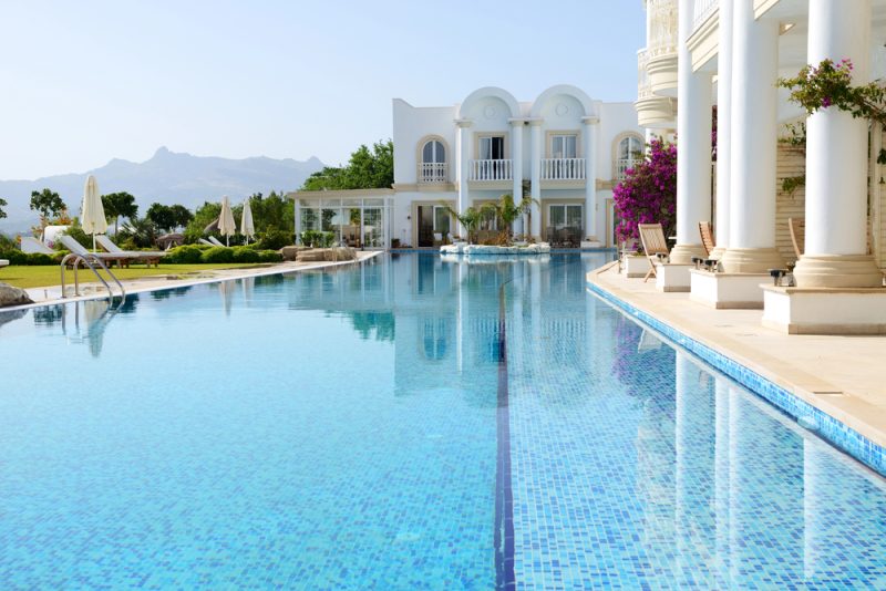 where do rich people live in bodrum