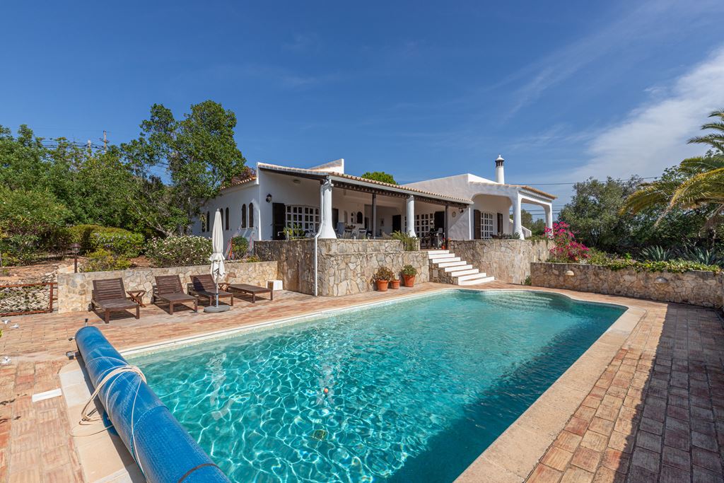 Two Charming Villas For Sale In Loule