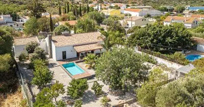 Single Storey Villa Near São Brás