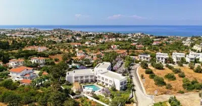 Stunning Sea & Mountain View Flats